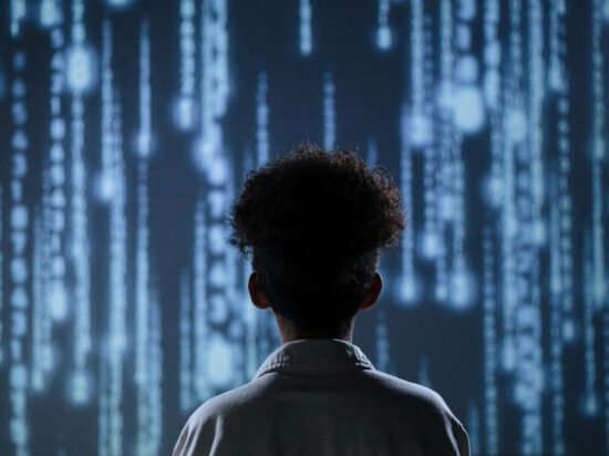 Como Estabelecer Limites Digitais que Seus Filhos Respeitam (e Amam)